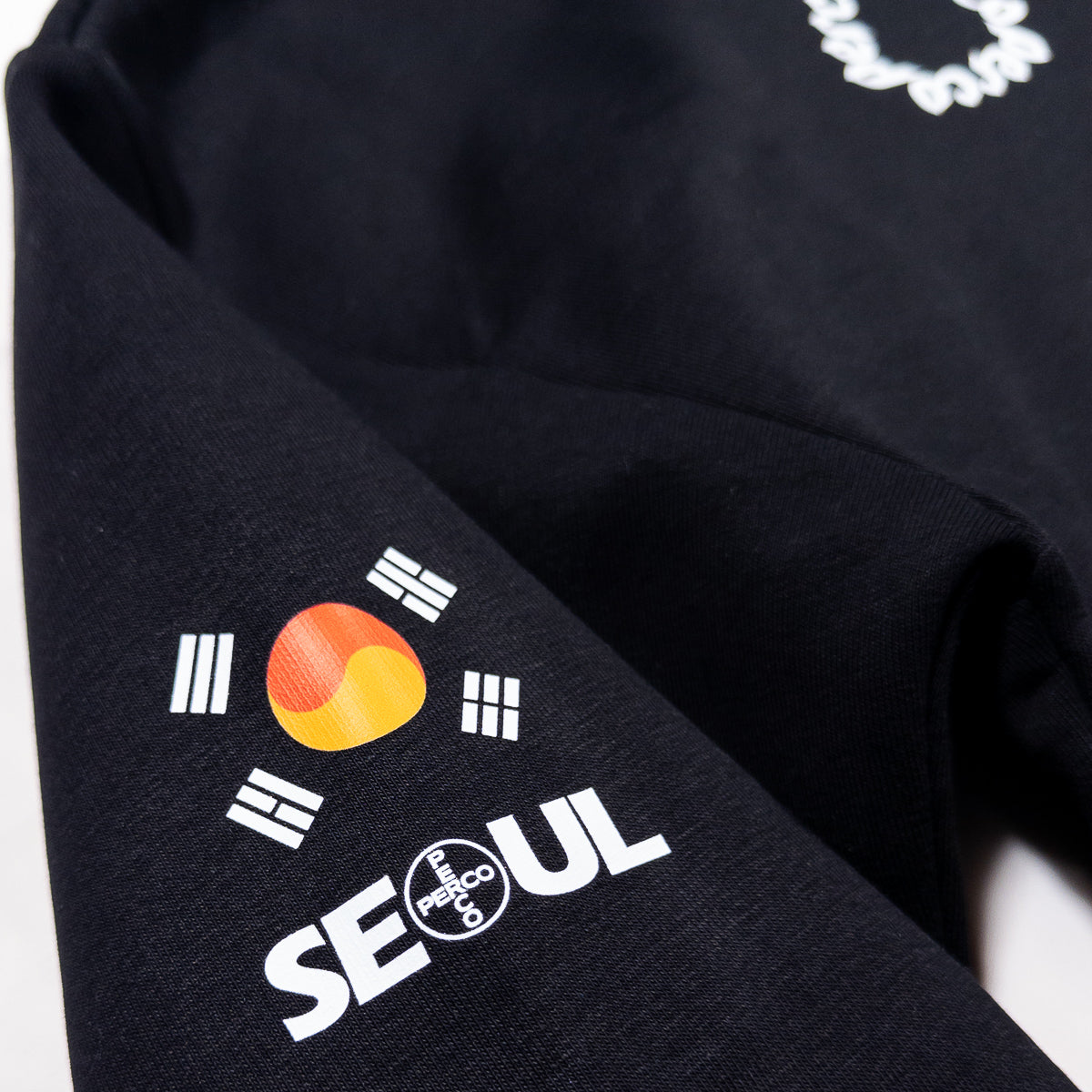 SEOUL BLACK HOODIE