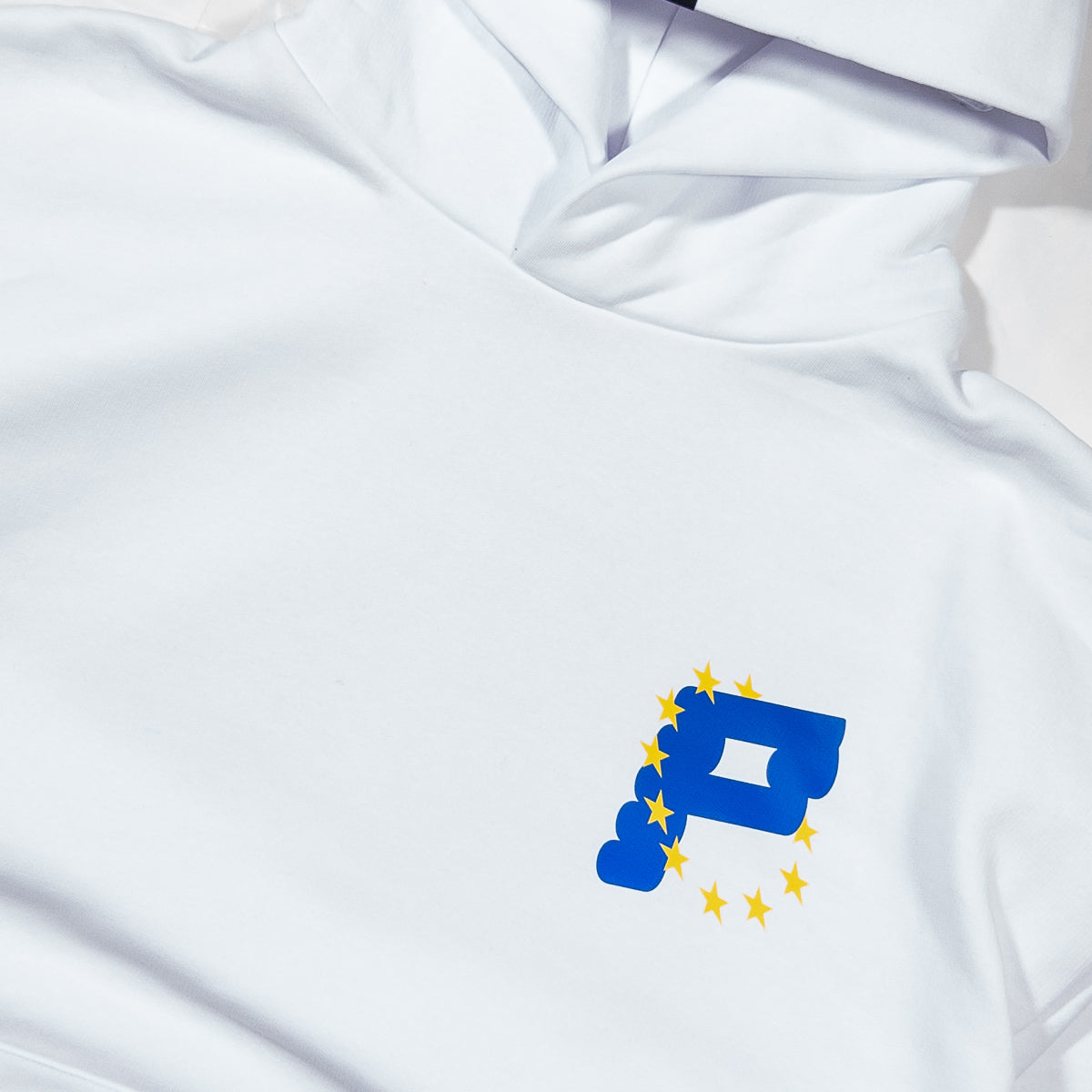 EU WHITE HOODIE