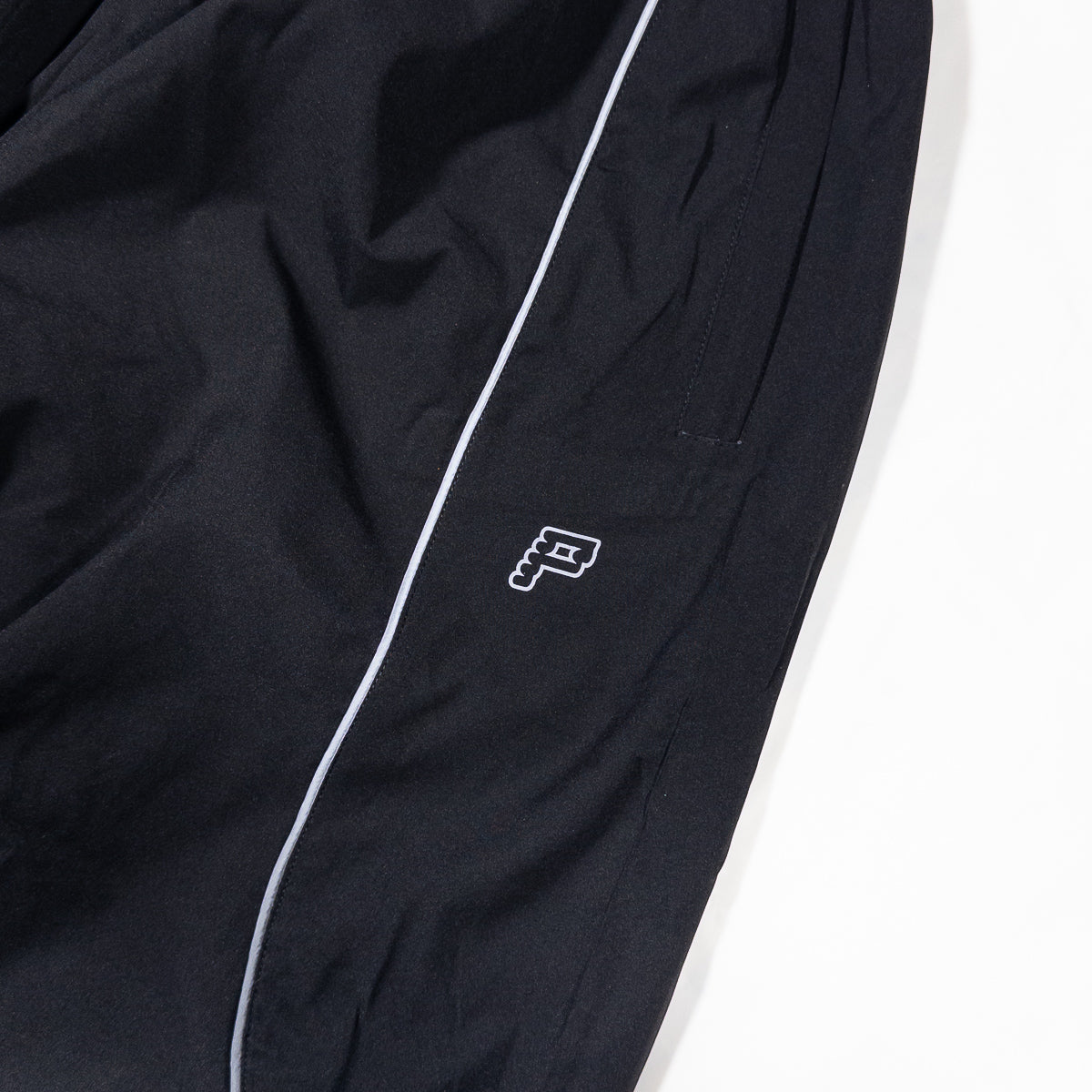 PANTS HILLS BLACK