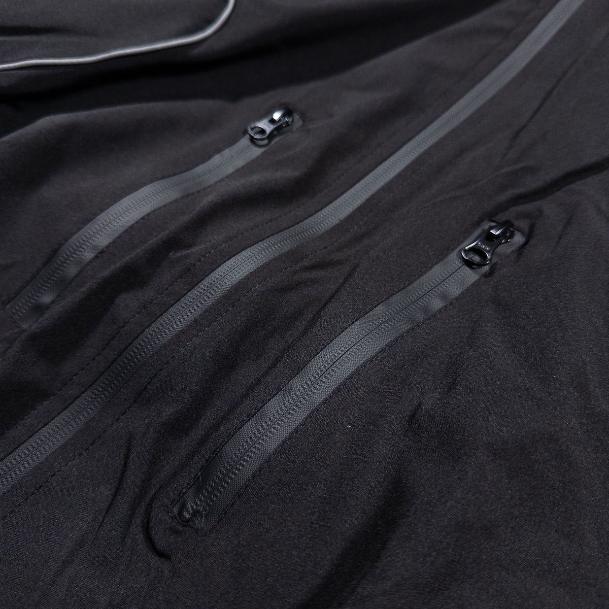 JACKET HILLS BLACK