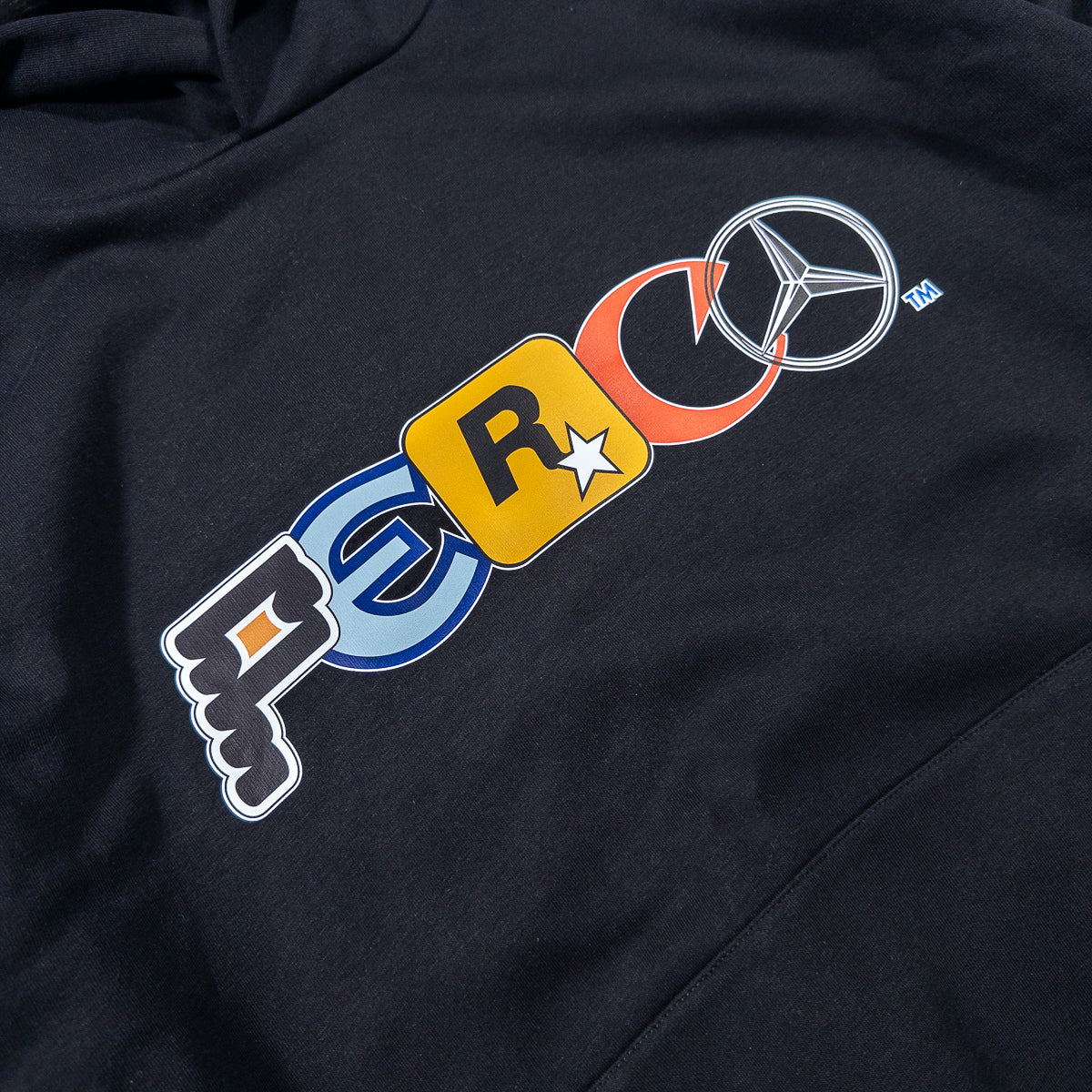 Sweat à capuche noir avec logos