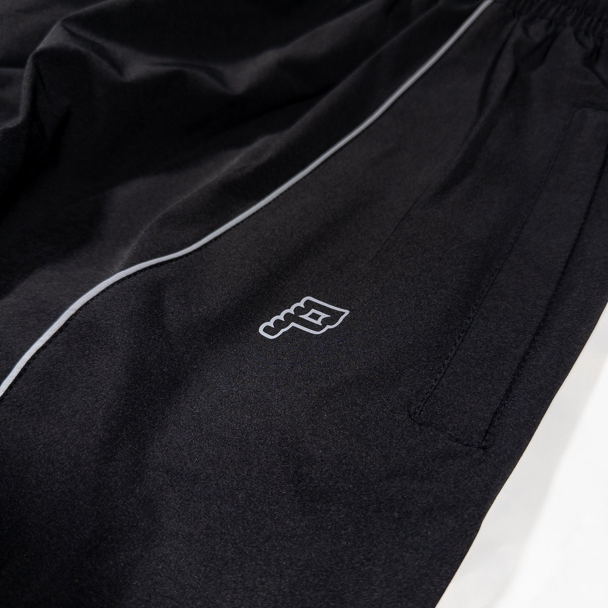 PANTS HILLS BLACK