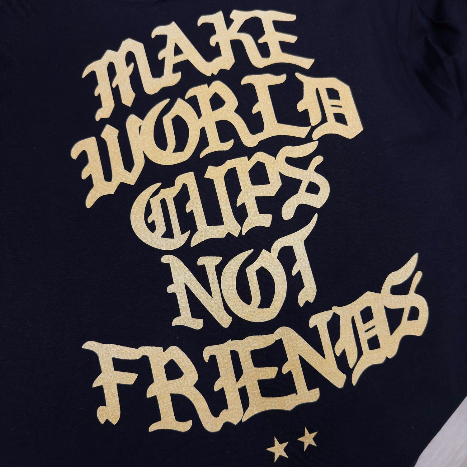 TWO STARS TEE