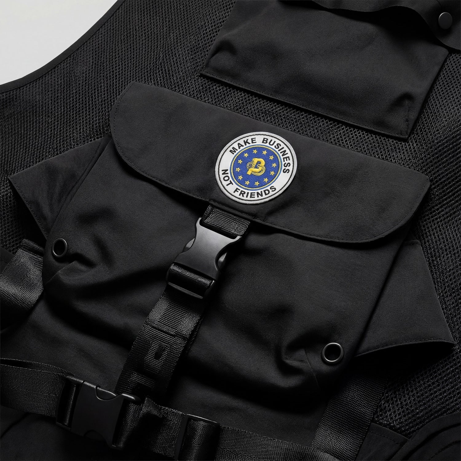 BLACK VEST 512