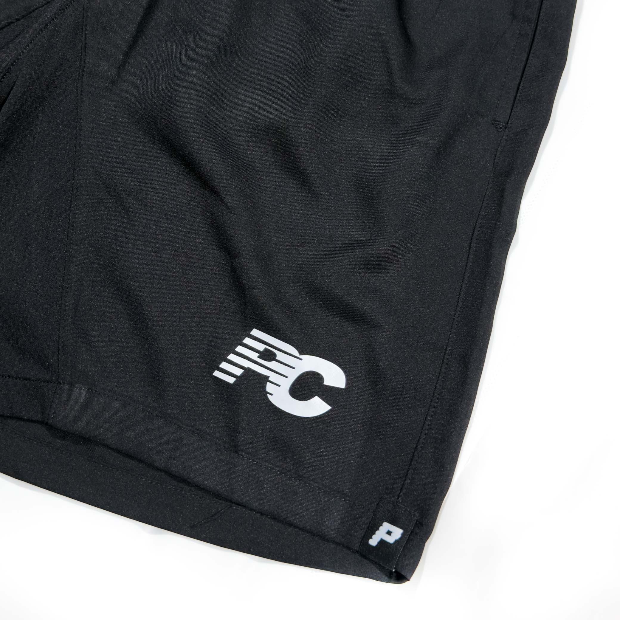 MÜLLER BLACK SHORTS